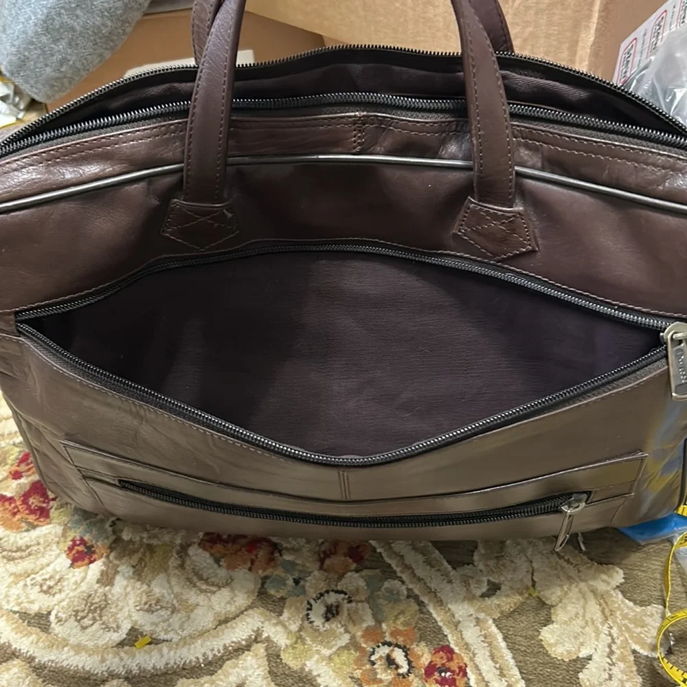 Winn Brown Leather Zip Top Briefcase Bag